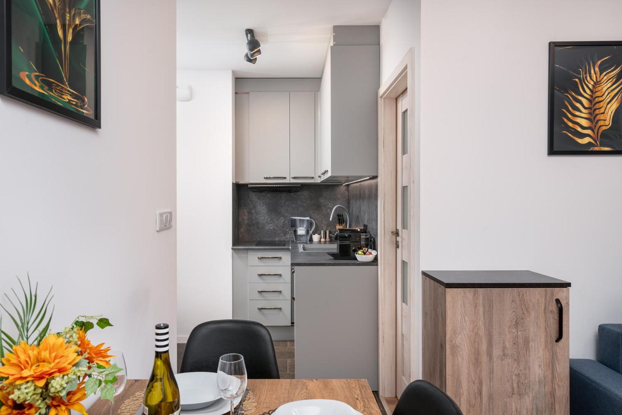Apartwro 3Th - Apartament Przy Dworcu Glownym Pkp, Balkon, Garaz, Rowery - Wroclaw — Photos 2